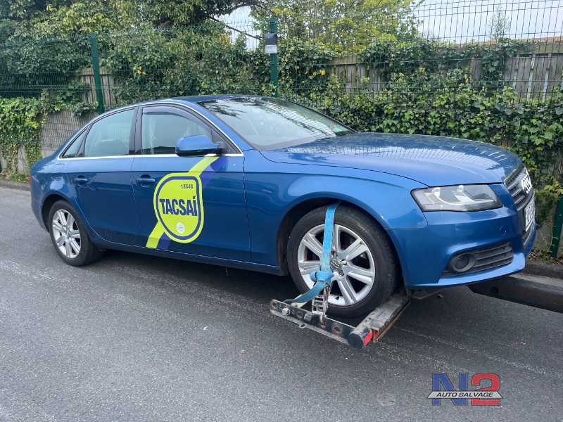 2010 AUDI A4 2.0 TDI 143 SE 4DR for breaking