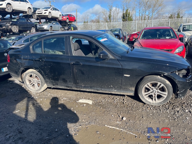 2010 BMW 3 SERIES 318 for breaking