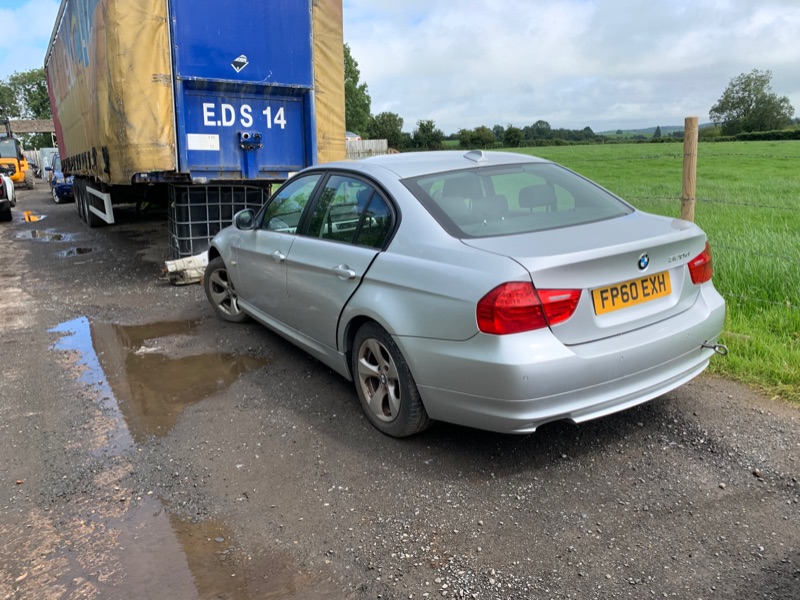 2010 BMW 3 SERIES 320D EFFICIENT DYNAMICS for breaking