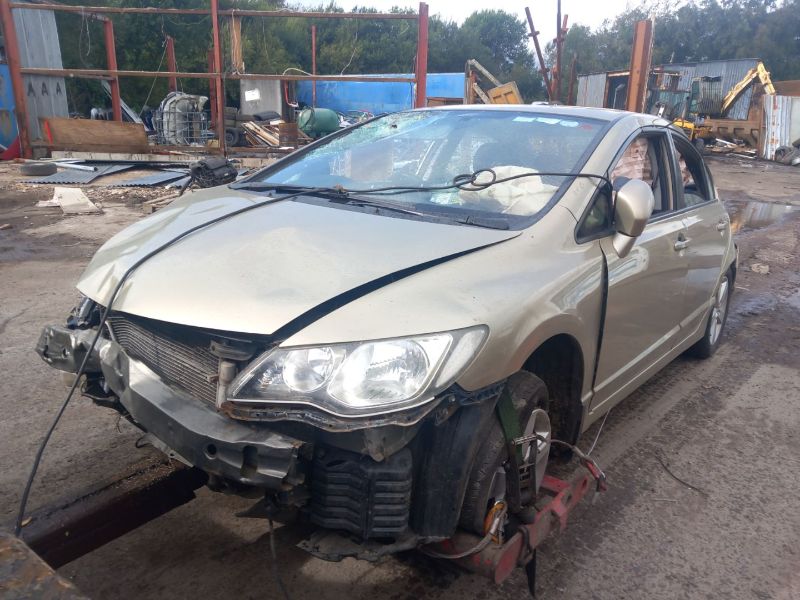 2010 HONDA CIVIC 1.8I SES 4 DOOR 4DR for breaking