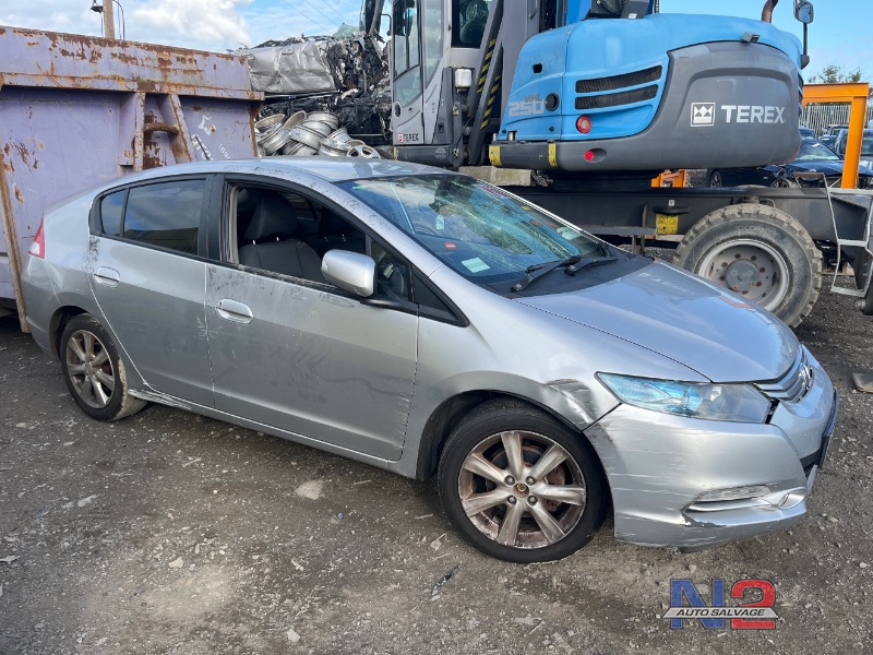 2010 HONDA INSIGHT ES 5DR AUTO for breaking