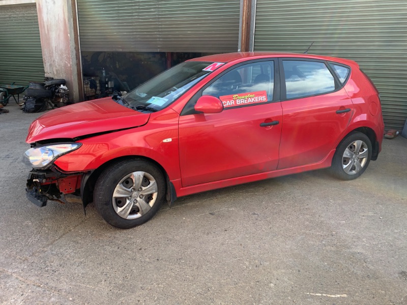 2010 HYUNDAI I30 I30 1.6 CRDI CLASSIC 90PS 5DR for breaking