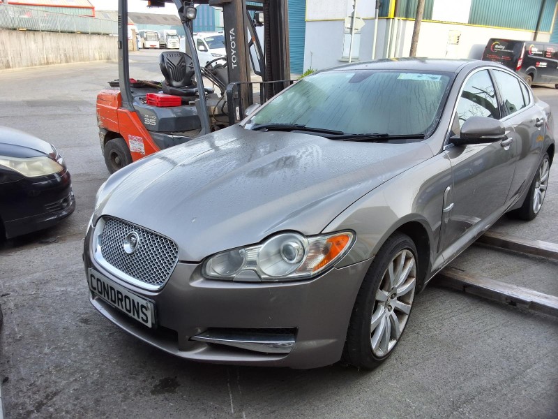 2010 JAGUAR XF 3.0 DIESEL PREMIUM LUXURY D 10 for breaking