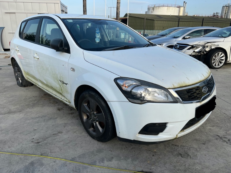2010 KIA CEED 1.4 STRIKE 5DR for breaking