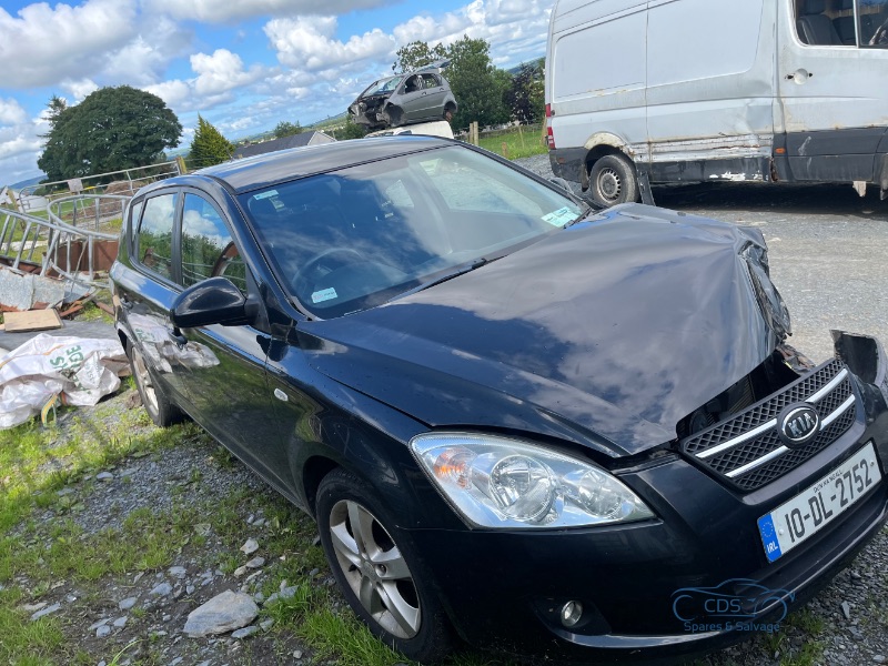 2010 KIA CEED CEE'D 1.4 L 5DR for breaking