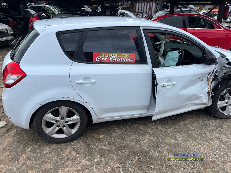 2010 KIA CEED CEE'D 1.6 CRDI 2 ECODYNAMICS 8 89BHP 5DR for breaking