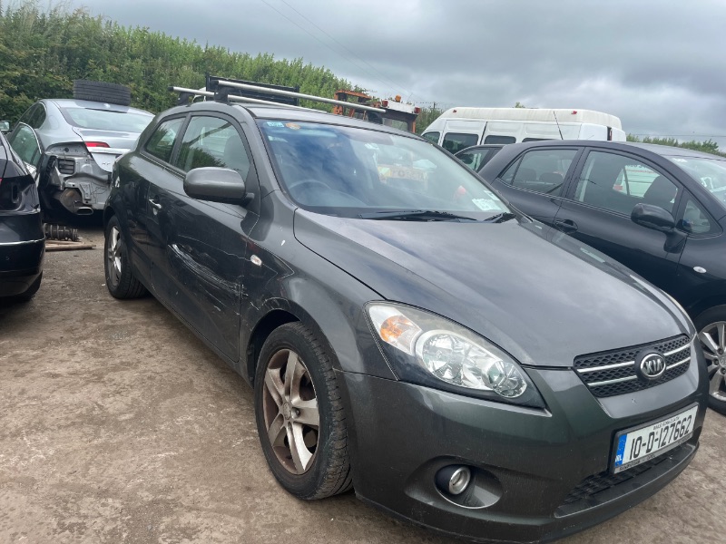 2010 KIA PROCEED PRO CEED 1.6 CRDI ECODYNAMICS 3DR 2 for breaking