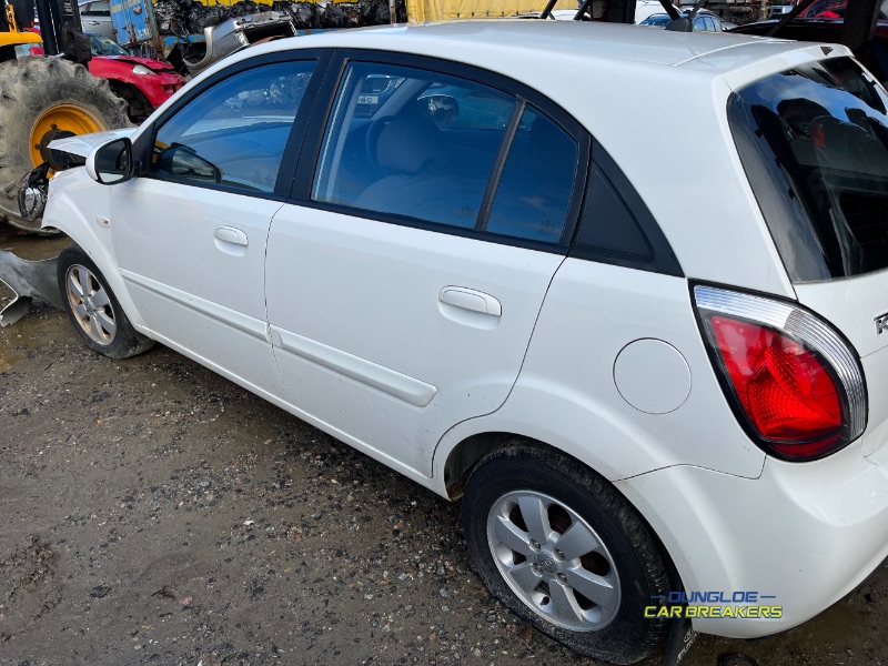 2010 KIA RIO 1.5 TX 5DR for breaking