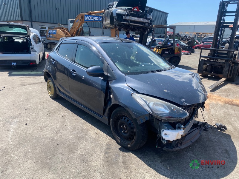 2010 MAZDA DEMIO DE3FS CVT 5DR AUTO DBA-DE3FS for breaking