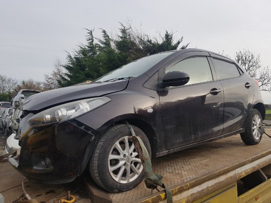 2010 MAZDA DEMIO DE3FS CVT 5DR AUTO for breaking