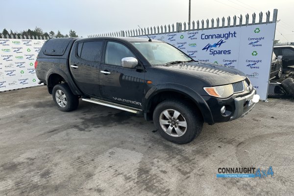 2010 MITSUBISHI L200 DID D/CAB WARRIOR 134BHP 2.5 CR 4WORK 4DR for breaking