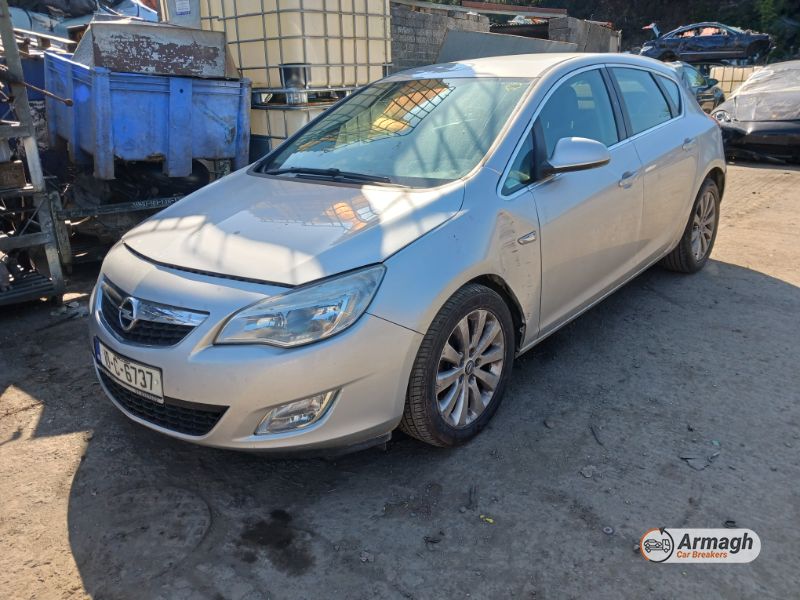 2010 OPEL ASTRA SE 1.7 CDTI 110PS 5DR for breaking