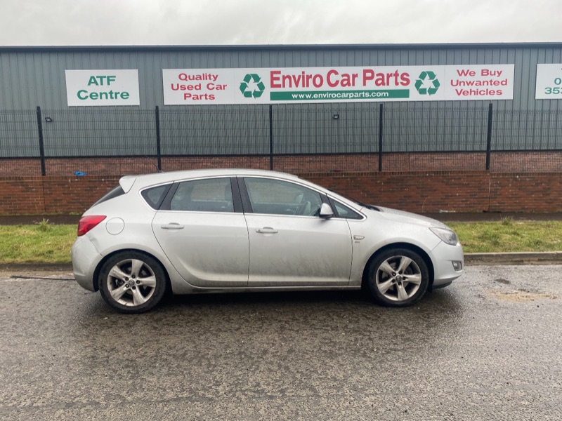 2010 OPEL ASTRA VAUXHALL SRI AUTO for breaking