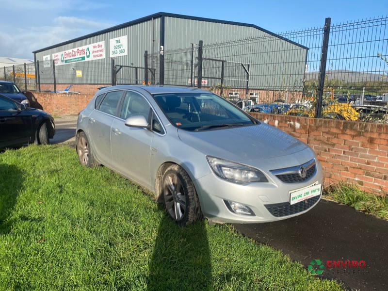 2010 OPEL ASTRA VAUXHALL SRI CDTI 157 for breaking