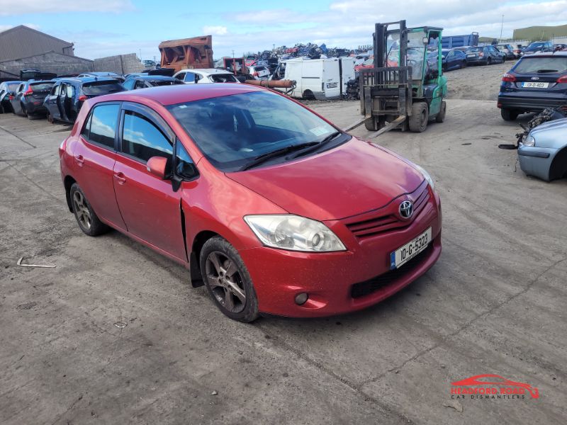 2010 TOYOTA AURIS D-4D TR for breaking