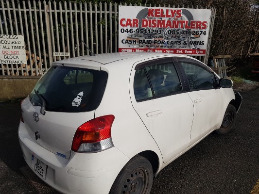 2010 TOYOTA VITZ KSP90 CVT 5DR AUTO for breaking