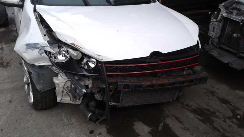 2010 VOLKSWAGEN GOLF 1.6 TDI SE 105PS 5DR for breaking