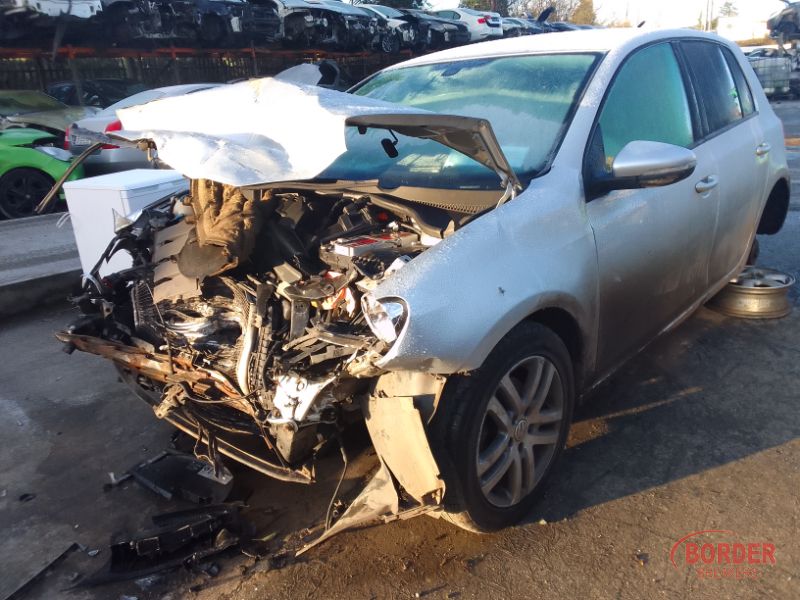 2010 VOLKSWAGEN GOLF 1.6 TDI SE BLUEMOTION 105PS 5DR for breaking