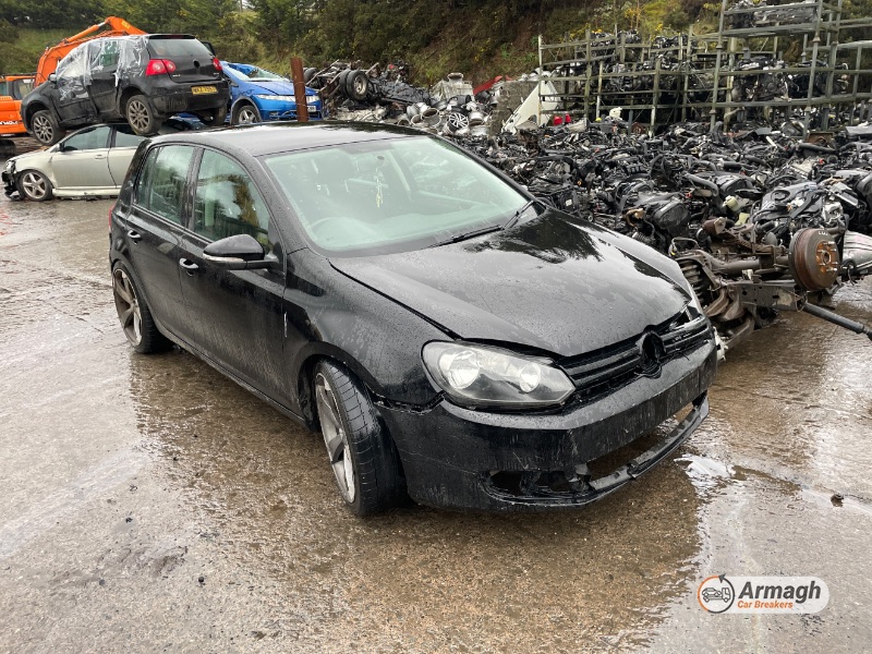 2010 VOLKSWAGEN GOLF S TDI for breaking