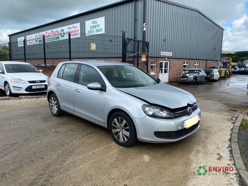 2010 VOLKSWAGEN GOLF SE BLUEMOTION TDI for breaking