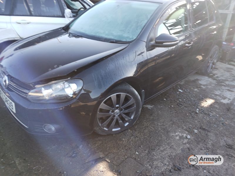 2010 VOLKSWAGEN GOLF for breaking