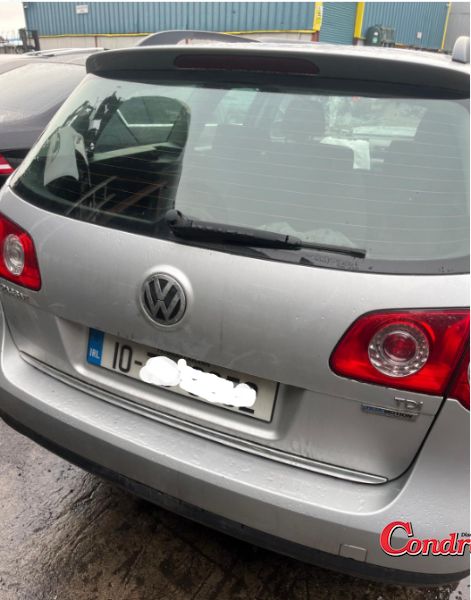 2010 VOLKSWAGEN PASSAT 1.6 TDI BLUEMOTION CR D DPF 105PS 5DR for breaking