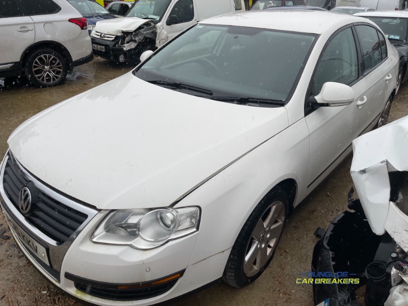 2010 VOLKSWAGEN PASSAT BLUEMOTION TDI for breaking