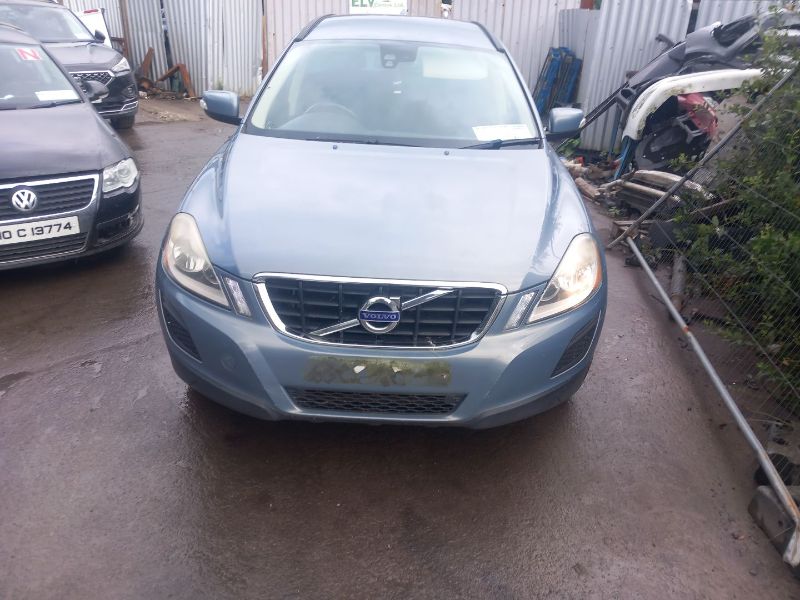 2010 VOLVO XC60 2.0 D3 163BHP DRIVE SE 5DR for breaking