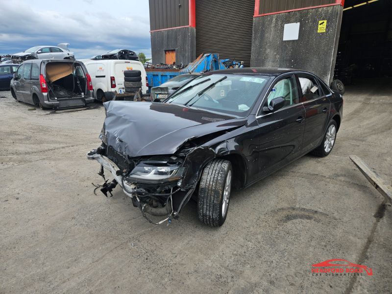 2011 AUDI A4 2.0 TDI 143 MULTI SE 4DR for breaking