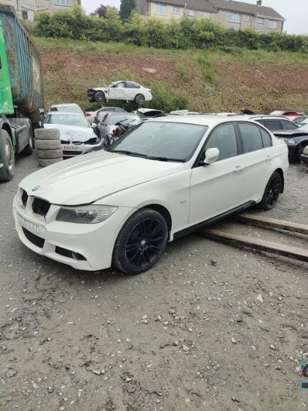 2011 BMW 3 SERIES 320I SPORT PLUS EDITION for breaking