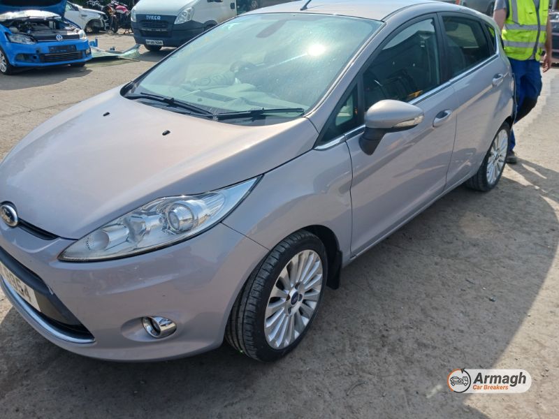 2011 FORD FIESTA TITANIUM TDCI for breaking