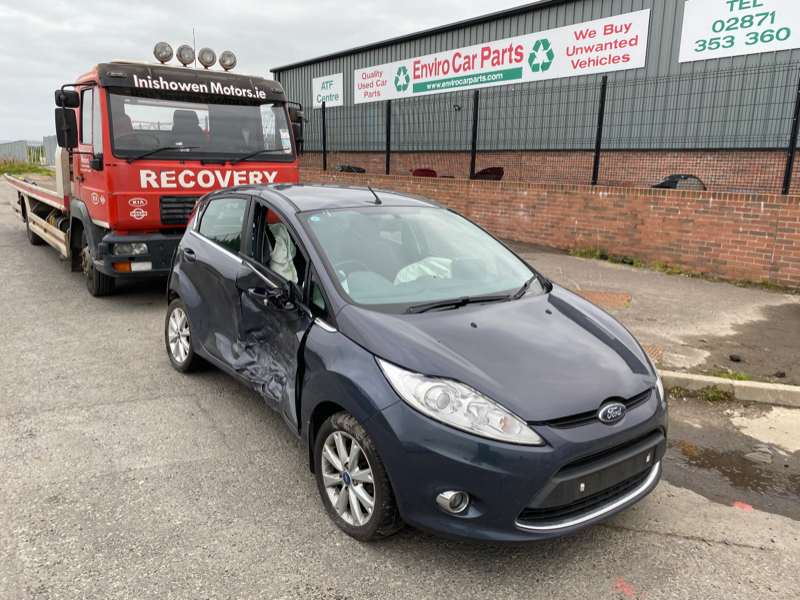 2011 FORD FIESTA ZETEC for breaking