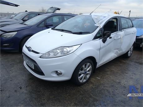 2011 FORD FIESTA ZETEC for breaking