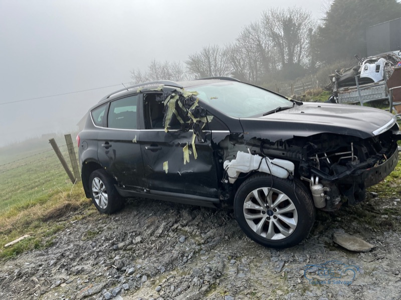 2011 FORD KUGA ZETEC 2.0 TDCI 140PS FWD 6SPEED 5DR for breaking