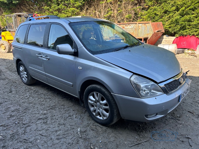 2011 KIA SEDONA 3 CRDI AUTO for breaking