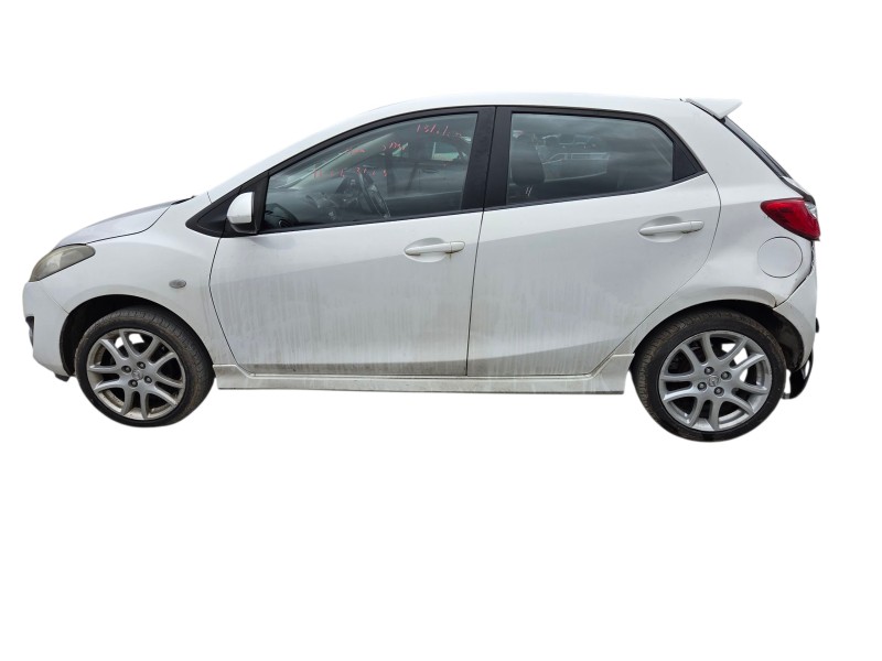 2011 MAZDA MAZDA2 for breaking