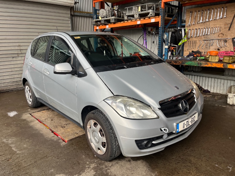 2011 MERCEDES A-CLASS 160 A SERIES BLUE EFFICIENCY CLASSIC SE 5DR for breaking