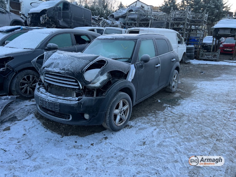 2011 MINI COUNTRYMAN COOPER D for breaking