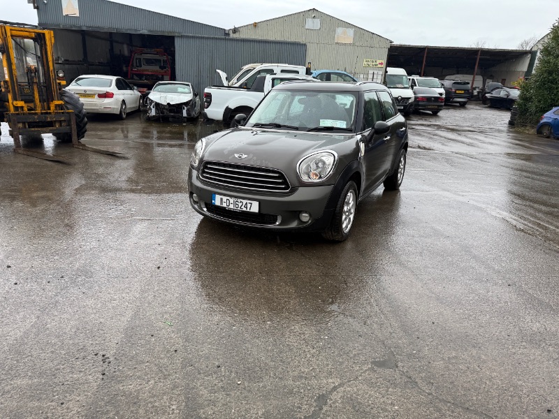 2011 MINI COUNTRYMAN D ZD12 4DR ONE for breaking