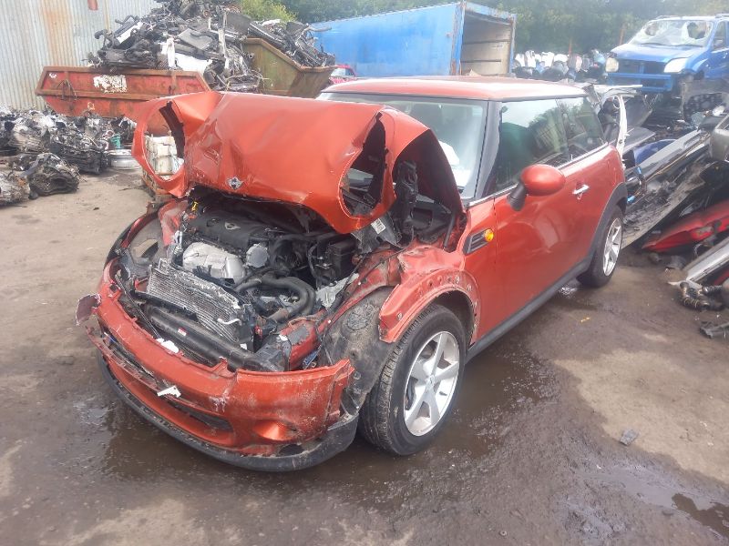 2011 MINI HATCH 1.6 3DR COOPER for breaking