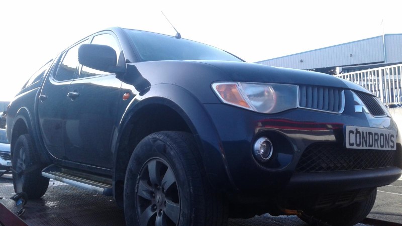 2011 MITSUBISHI L200 DOUBLE CAB SPORT 2010 4DR for breaking