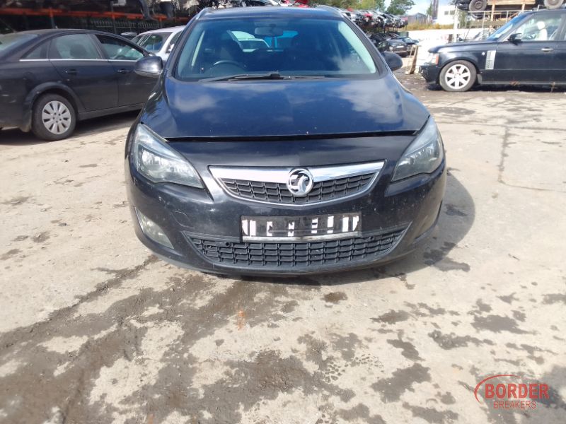 2011 OPEL ASTRA VAUXHALL SRI CDTI for breaking