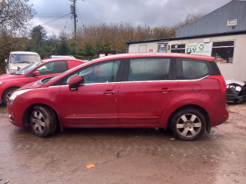2011 PEUGEOT 5008 SX 1.6 HDI 112 7S EURO 5 E5 5DR for breaking