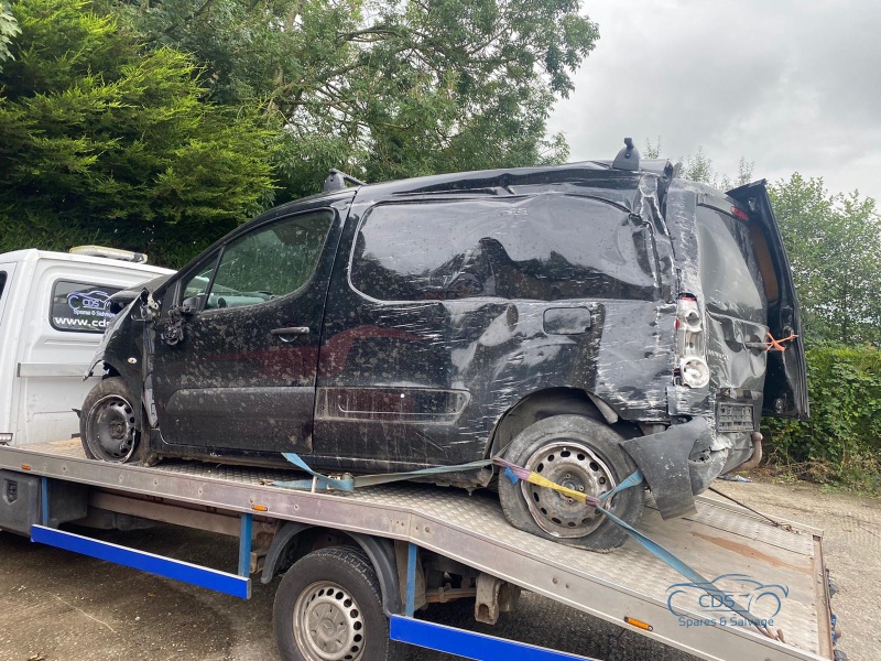 2011 PEUGEOT PARTNER 1.6 HDI 850 S 90 for breaking