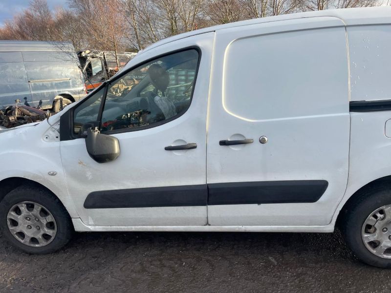 2011 PEUGEOT PARTNER 850 S HDI 90 5DR for breaking