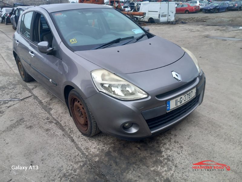 2011 RENAULT CLIO III 1.2 ETHANOL ROYALE 5DR E5 4DR for breaking