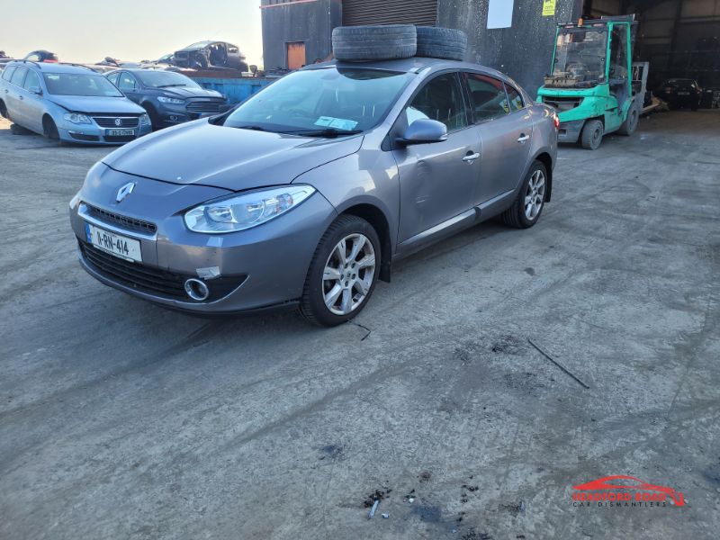 2011 RENAULT FLUENCE 1.5 DCI 110 TOMTOM E5 4DR for breaking