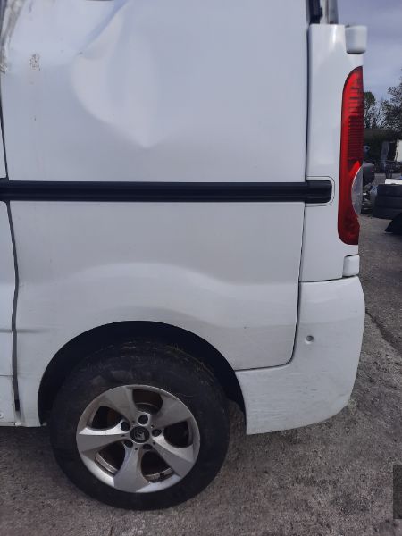 2011 RENAULT TRAFIC SL27 DCI SL 27 100 SWB 5DR for breaking