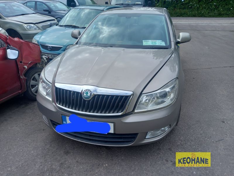 2011 SKODA OCTAVIA ELEGANCE 1.6 CR TDI 105HP 5 5DR for breaking