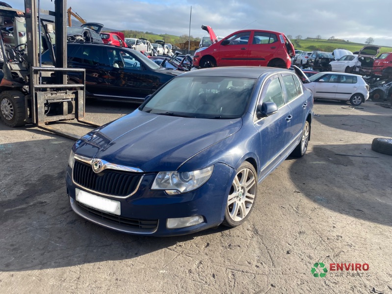 2011 SKODA SUPERB ELEGANCE CRTDI for breaking
